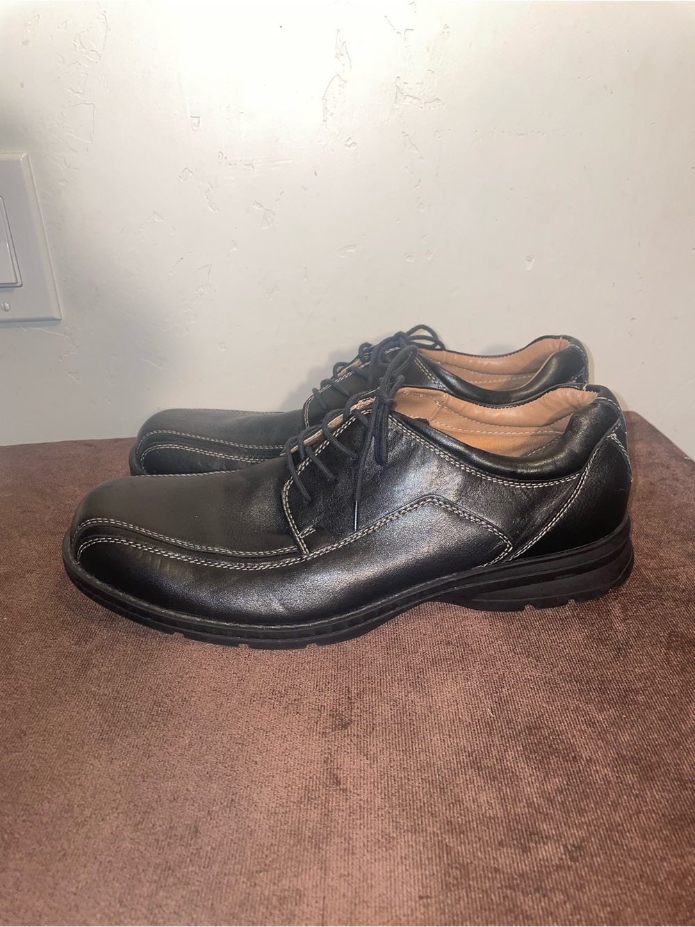 Dockers Black‎ Leather Lace-Up Derby with White Contrast Stitching